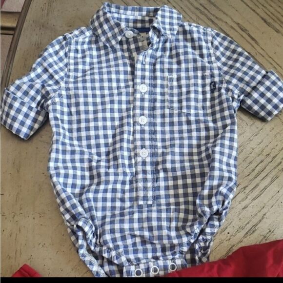 2 b'gosh collared onesies  9-12months. Never Worn. - Picture 6 of 6